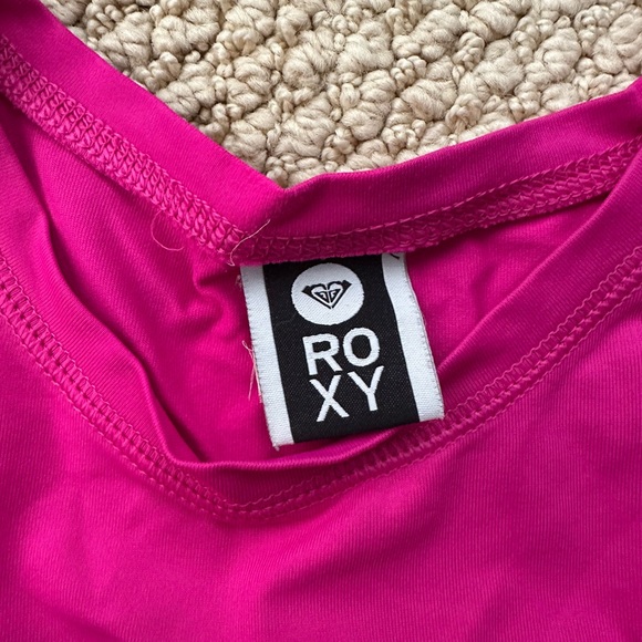 Roxy Fuchsia Rash Guard - Picture 4 of 5